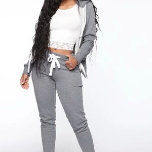 NEW - Relaxed Vibe Joggers - Heather Grey